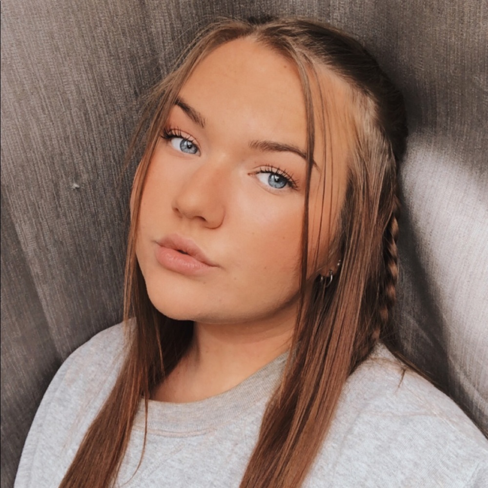 Meet your Posher, Kennady